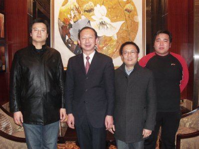 校领导与企业领导合影