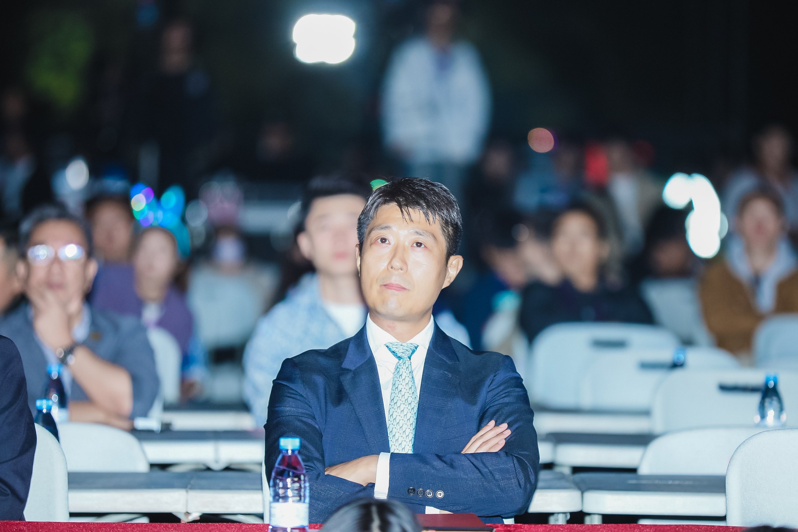 点击图片查看下一张