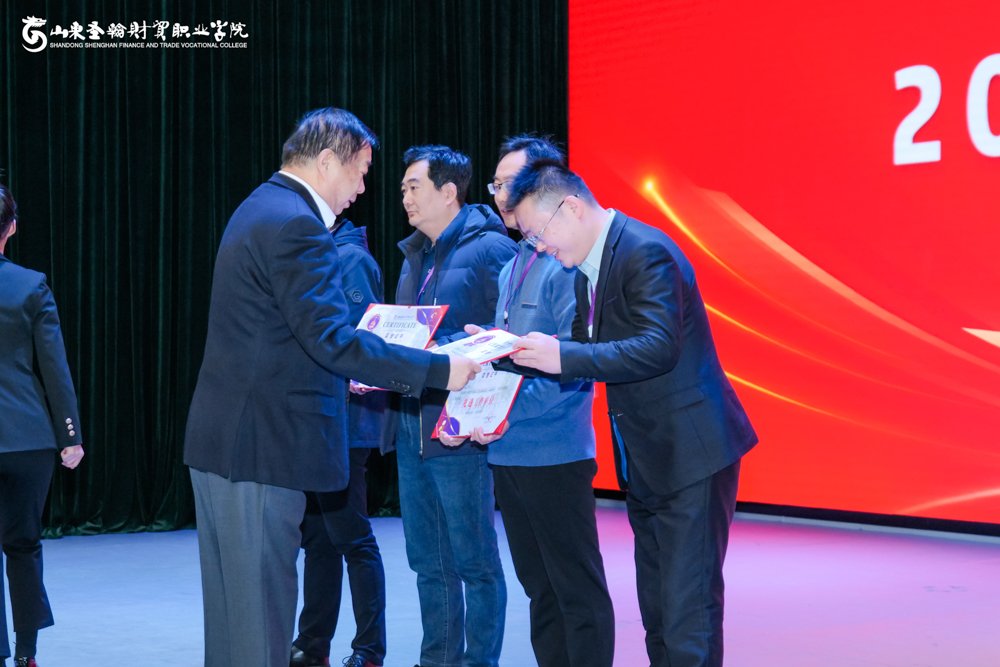 点击图片查看下一张