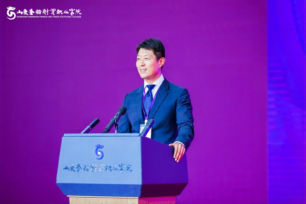 点击图片查看下一张