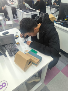 信息工程学院物联网团队全力冲刺